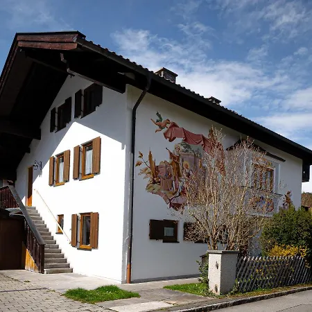 Ferienhaus Zum Geigenbauer Casa de Férias *
